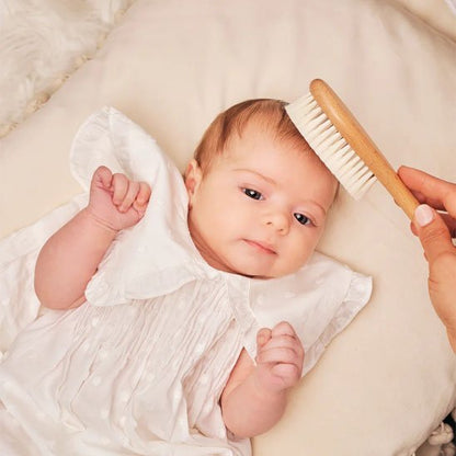 Brosse cheveux pour bebe bois naturel bebe sors de son bain