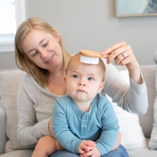 Brosse cheveux pour bebe bois naturel maman brosse bebe