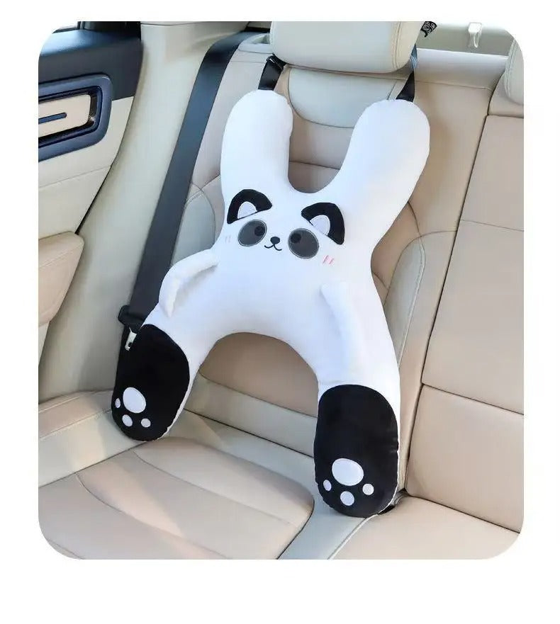 Cale tete bebe blanc avec visage dans la voiture