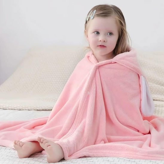 Cape de bain bebe sublime et absorbante bebe fille