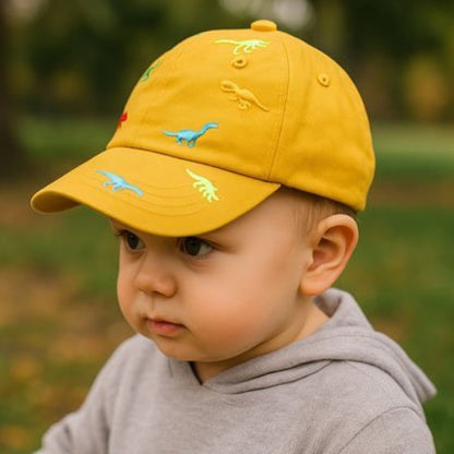 Casquette bebe sunprotect bebe dans le jardin