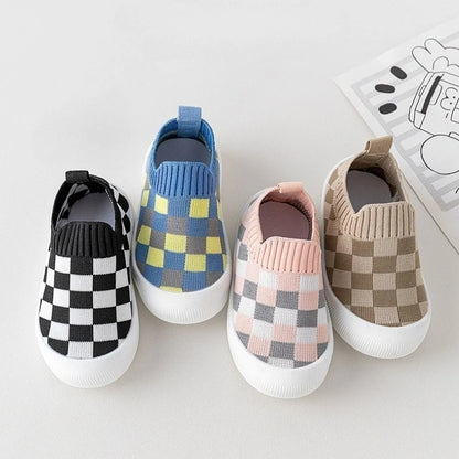 Chaussure bebe premiers pas antiderapant en plusieurs couleurs