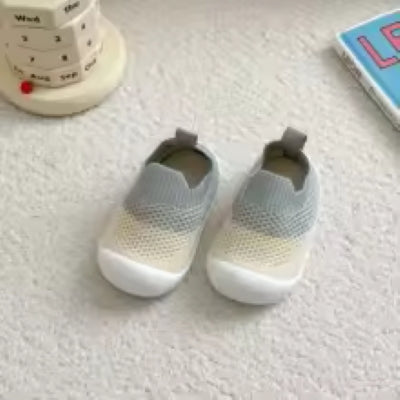 Chaussures bebe confort gris
