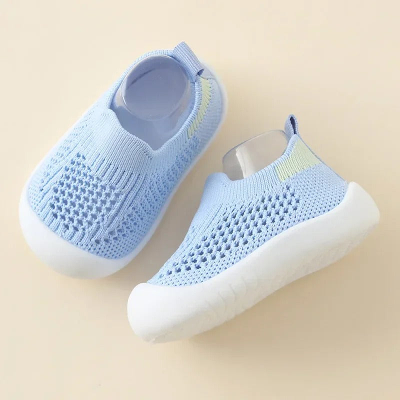 Chaussures bebe confort hybride bleu uni