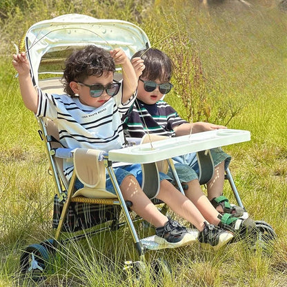 Poussette bebe jumeaux compacte bebes en pleine nature