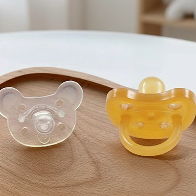 Tetine bebe physiologique transparente et marron