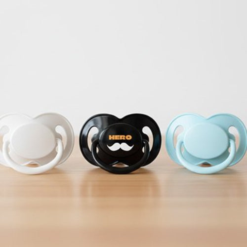 Tetine bebe ultra douce presentation des trois couleurs