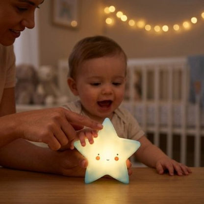 Veilleuse bebe nuit paisible maman joue avec son bebe